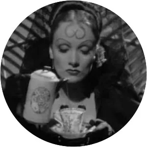 The Devil Is a Woman - 1935 ‧ Drama/Romance ‧ 1h 20m