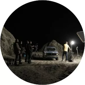 The Distance Between Us and The Sky - 2019 ‧ Drama/Short ‧ 9 mins