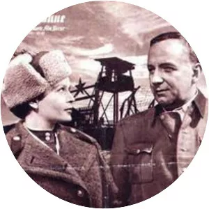 The Doctor of Stalingrad - 1958 ‧ Drama/Romance ‧ 1h 50m