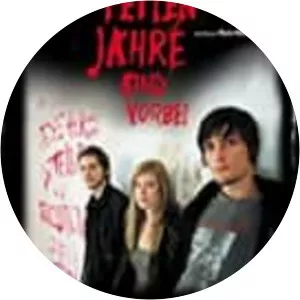 The Edukators - 2004 ‧ Drama/Crime ‧ 2h 10m