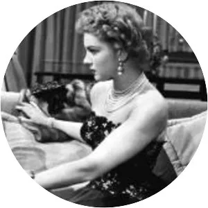 The Glass Web - 1953 ‧ Drama/Crime ‧ 1h 21m