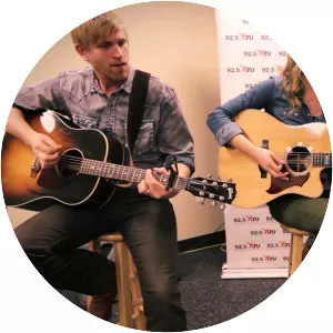 The Henningsens - Musical trio