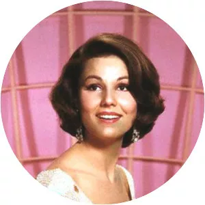 The Horizontal Lieutenant