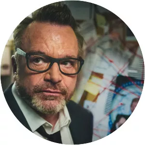 The Hunt for the Trump Tapes with Tom Arnold