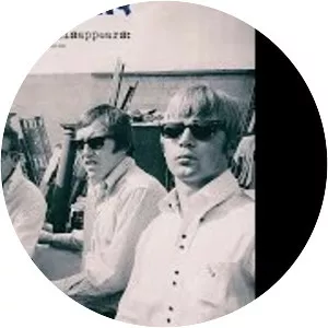 The Kitchen Cinq - Rock band