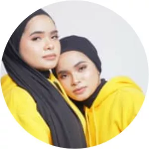 The Mirza photograph