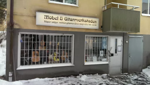 The Rocking Chair - Used musical instrument store in Sweden