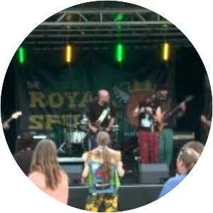 The Royal Spuds - Musical group