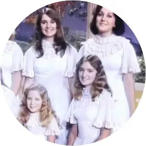 The Semonski Sisters