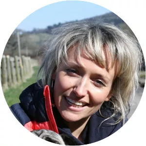 The Shopper's Guide to Saving Money