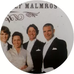 The Wedding Photographer