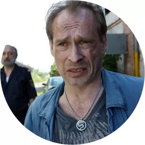 The Woman With One Shoe2014