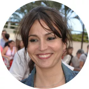 Thea Charrier photograph