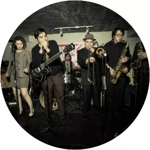 thee sinseers - Musical artist