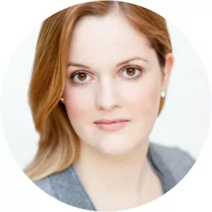 Theresa Holzhauser - Singer