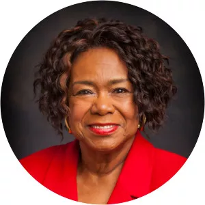 Theresa Kelly - R. Kelly's sister