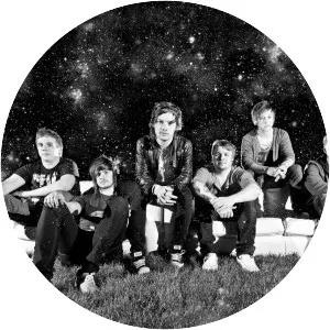 These Kids Wear Crowns