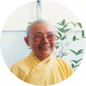 Thich Nu Tri Hai - Translator