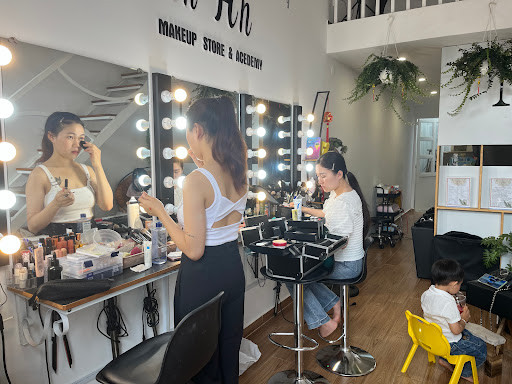 THIEN AN makeup and academy - Make-up artist in Bảo Lộc, Vietnam