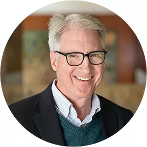 Thomas Holmes - Economist