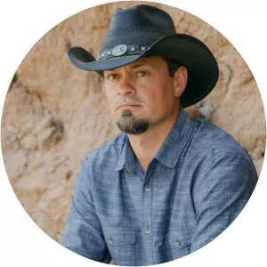 Thomas Winterton - TV personality