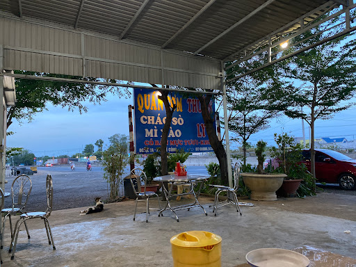 Thuan Ly Restaurant photograph