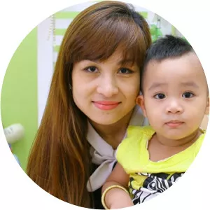 Thuy Lien - Hieu Hien's wife