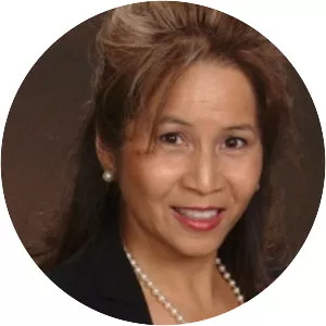 Thuy Lowe - Politician