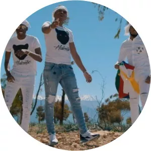 tiakola 4000 carats - Musical group