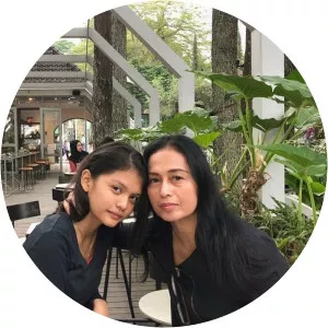 Tifani Mutiarahati Rahima Tahira photograph