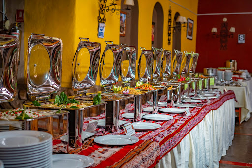 Tikarisun Restaurant buffet