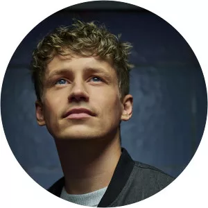 Tim Bendzko - German singer-songwriter