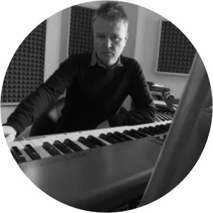 Tim Kellett - Musician