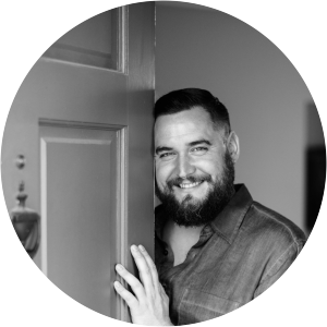 Timothy Pakron photograph