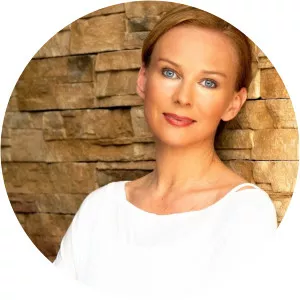 Tina Konsel photograph