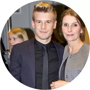 Tina Thunø - Mads Laudrup's mother