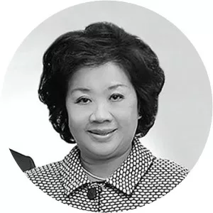 Tinah Bingei Tanoto - Sukanto Tanoto's wife