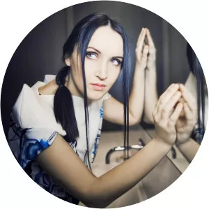 Tinkara Kovač - Slovenian singer