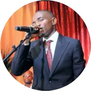 Tintini Sidi - Musical artist