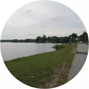 Tiogue Lake - Lake in Rhode Island