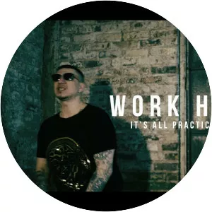 illiano tirrell thomas - Singer