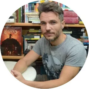 Tirso Cons - Graphic novelist