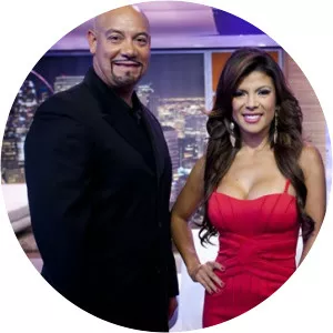 Titulares y MásSince 2005