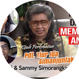 Tiur Ida Simanjuntak photograph