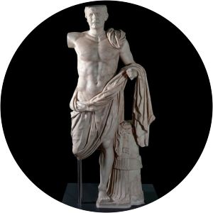 tivoli general statue