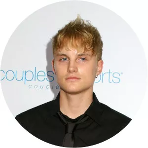 Toby Hemingway