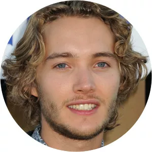 Toby Regbo