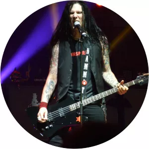 Todd Kerns