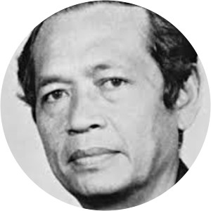 Toha Mochtar - Indonesian writer