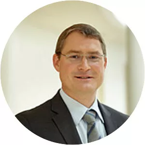 Tom A. Rüsen - Economist